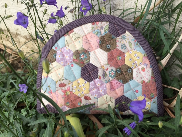 'Bee Blossom' Pouch